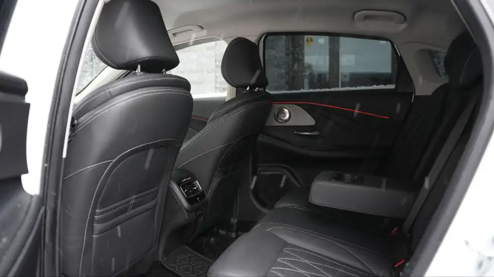 chery arrizo-8