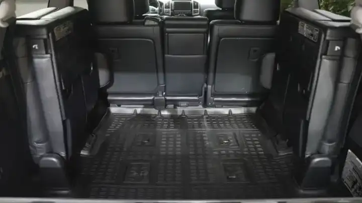 toyota land cruiser 200